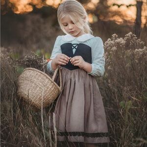 Excellent used condition little girls Aurora Sleeping Beauty Dress